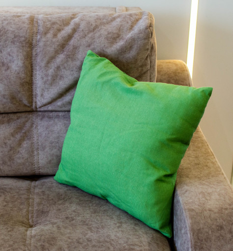 Подушка декоративная салатовая - фото 1