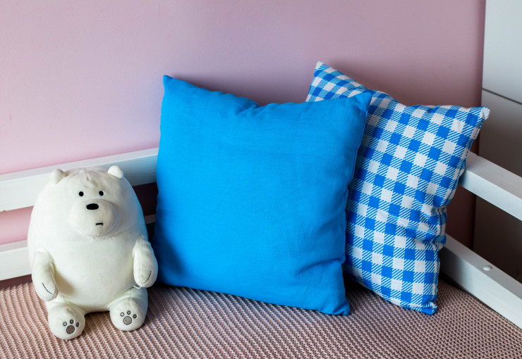 Подушка декоративная голубая - фото 2